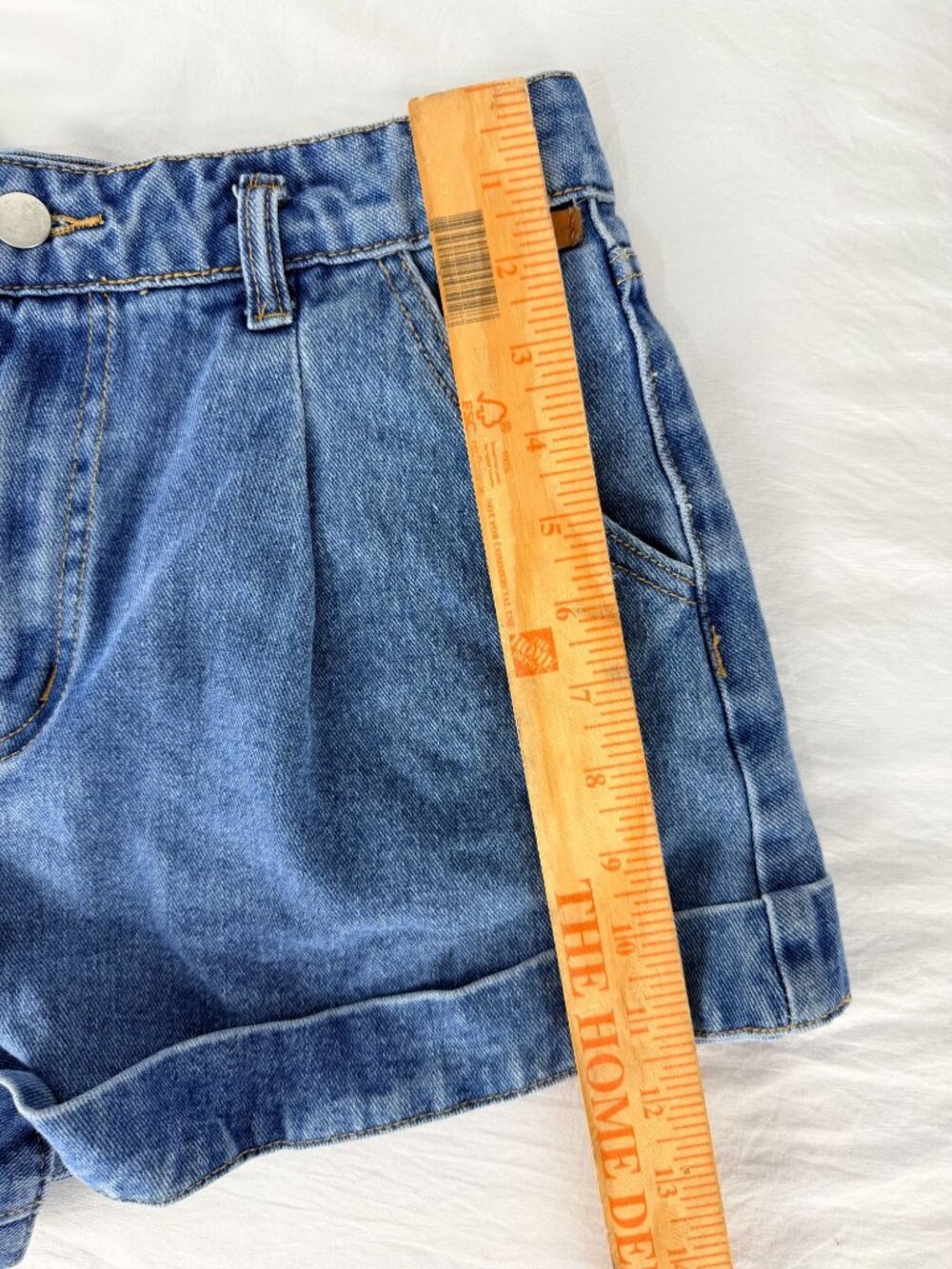 Dazy Denim Shorts Women Size M High Rise Cuffed Blue Casual Summer Jean Shorts - Picture 9 of 13